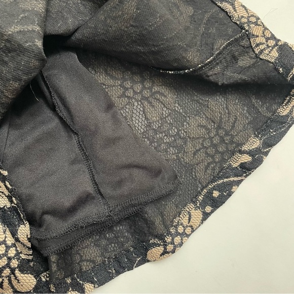 PINKYOTTO babydoll long sleeved lace dress - Picture 5 of 9